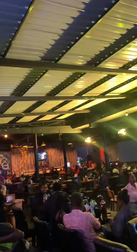 golden-hour-vibes-lounge-before-the-madness
