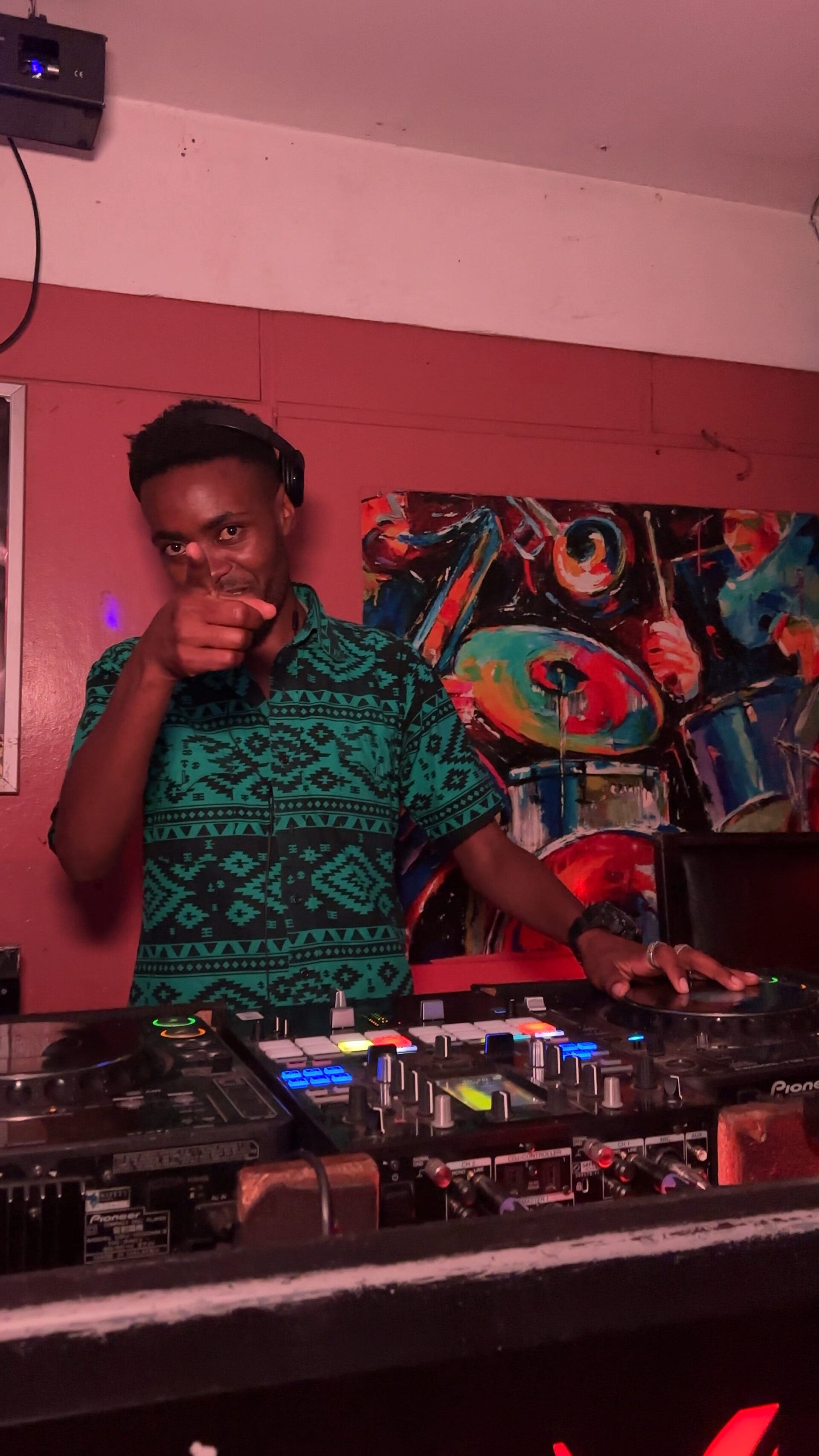 dj-calling-the-shots